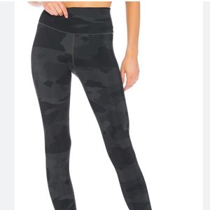 Alo Yoga High Waist Camo Vapor Legging